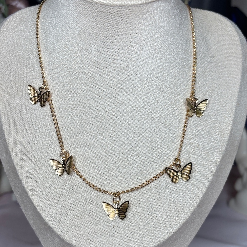 Dainty Gold Tone Butterfly Charm Necklace 16-19”